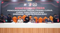 konferensi-pers-polda-riau